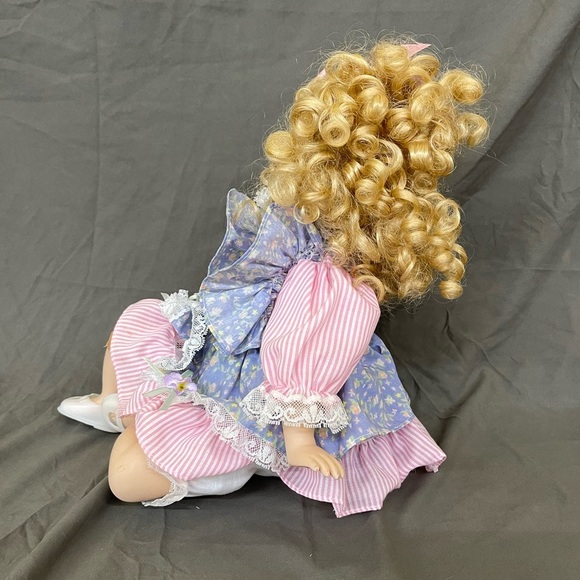 Vintage Porcelain Crying Boo Boo Teary Eyed Doll - Picture 2 of 12